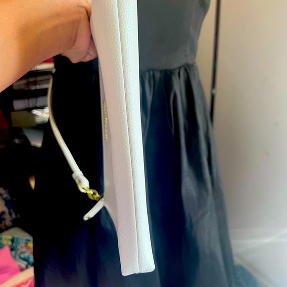 Karl Lagerfeld White leather Crossbody Bag - Picture 8 of 11